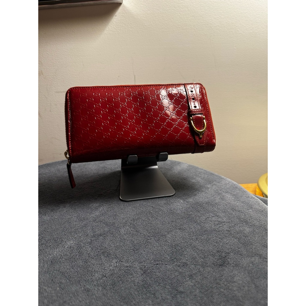 Gucci Red Patent Leather Long Zip Wallet w/ Horsebit Detail - Picture 9 of 16